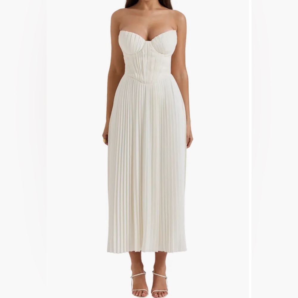 House of CB Amorata Strapless Pleated Georgette Cocktail Dress